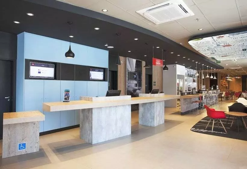 هتل Ibis Paranagua