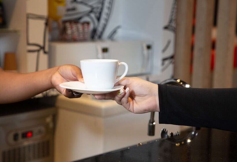 ホテル Ibis Paranagua