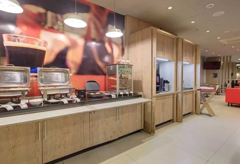 هتل Ibis Paranagua