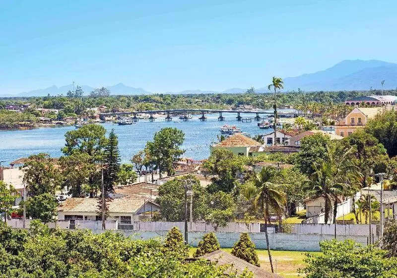 هتل Ibis Paranagua