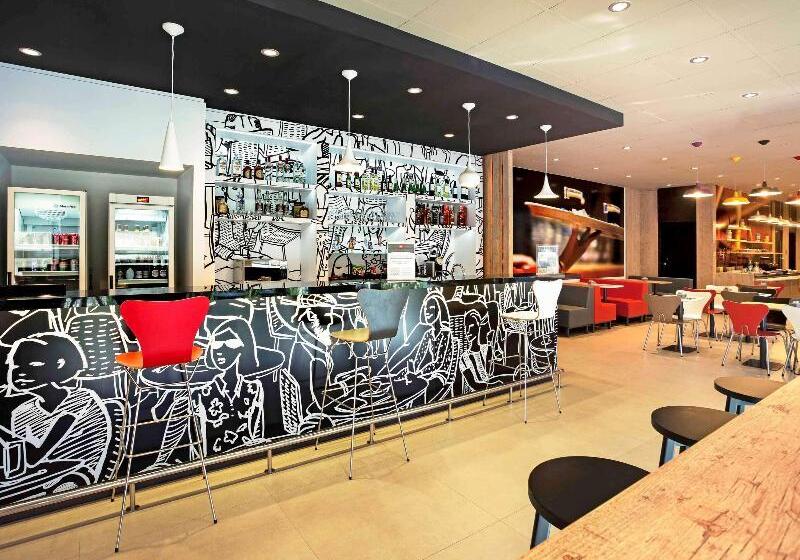 ホテル Ibis Paranagua