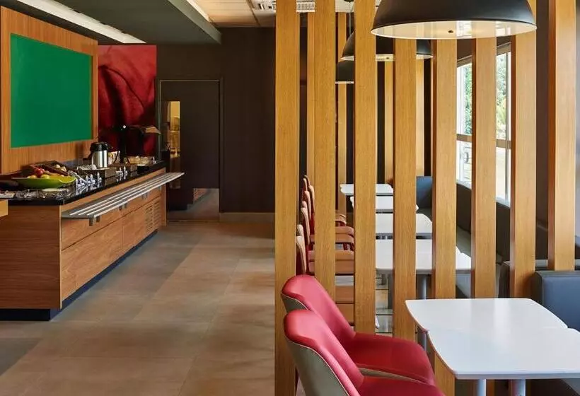 ホテル Ibis Rio Branco