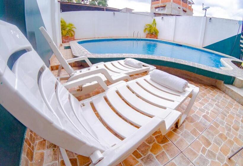 בית מלון כפרי Jhor Bush