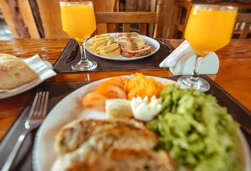 هتل Palo Rosa Lodge