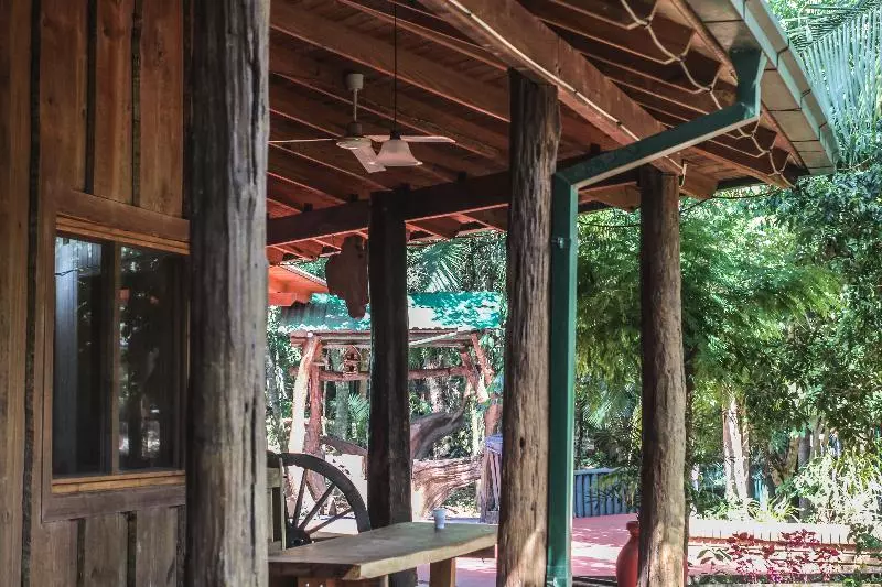 هتل Palo Rosa Lodge