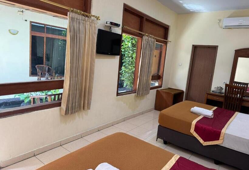 בית מלון כפרי Priangan