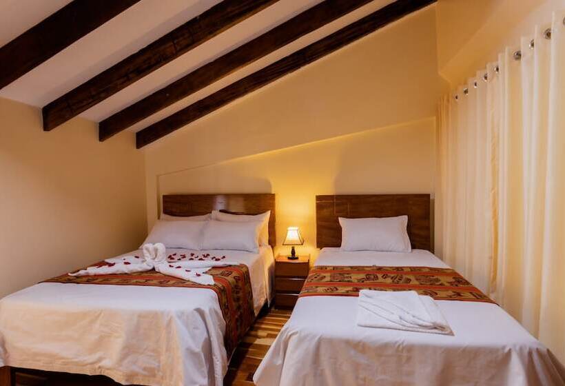 Отель Quechua Hostal Recoleta