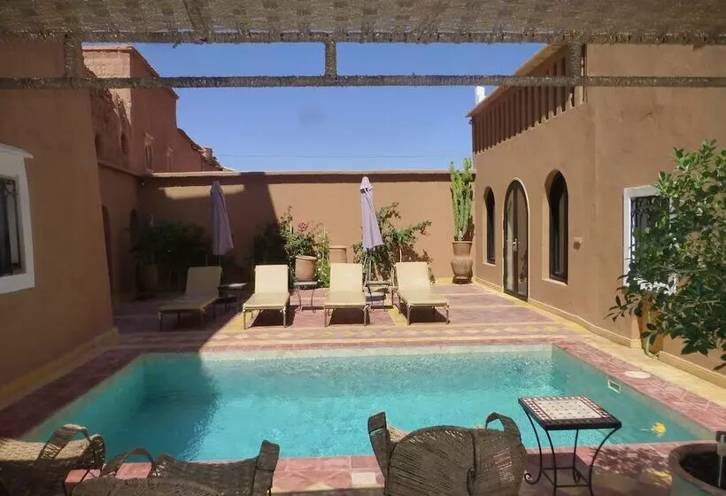 پانسیون Kasbah La Cigogne
