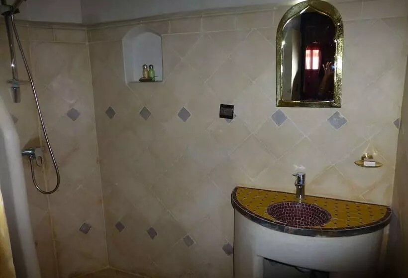 پانسیون Kasbah La Cigogne