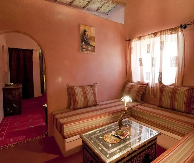 پانسیون Kasbah La Cigogne