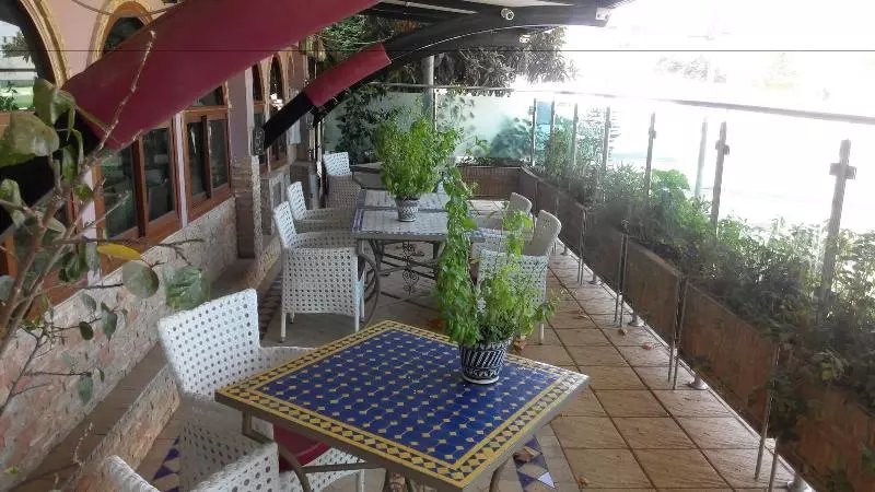 پانسیون Pasta Plaza