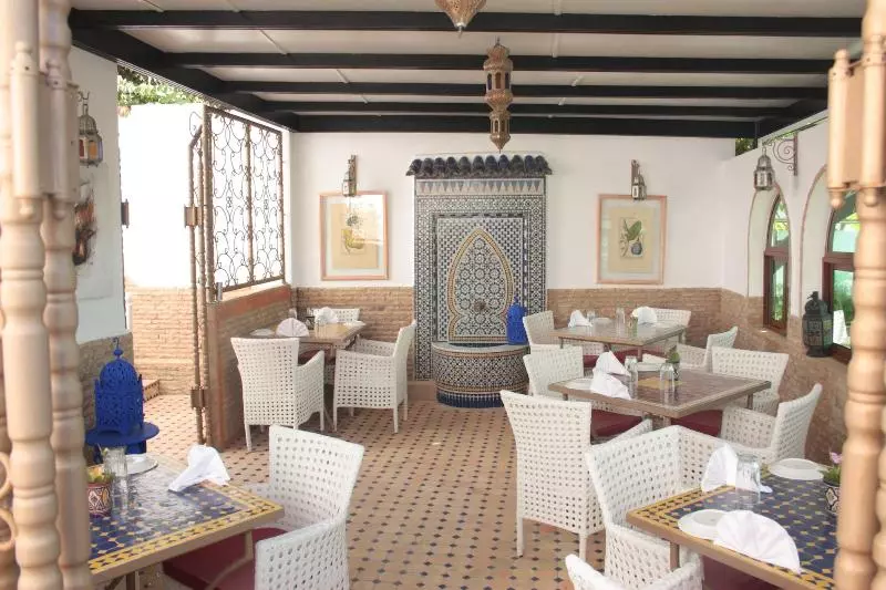 پانسیون Pasta Plaza