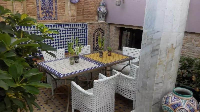 پانسیون Pasta Plaza
