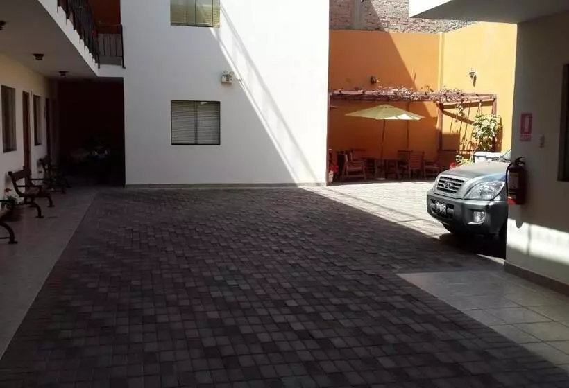 هاستل Hostal La Casona