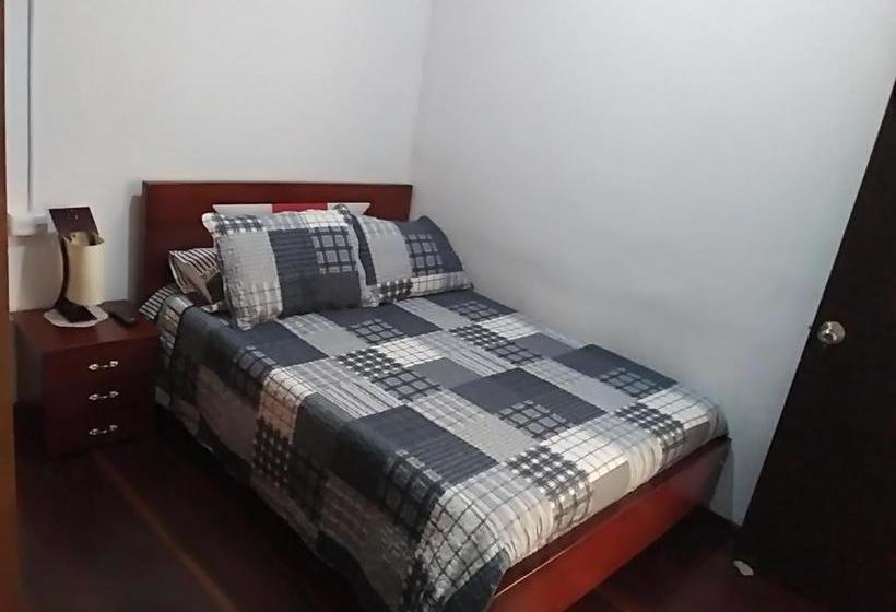 تختخواب و صبحانه Angie`s House