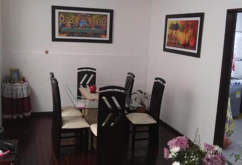 تختخواب و صبحانه Angie`s House