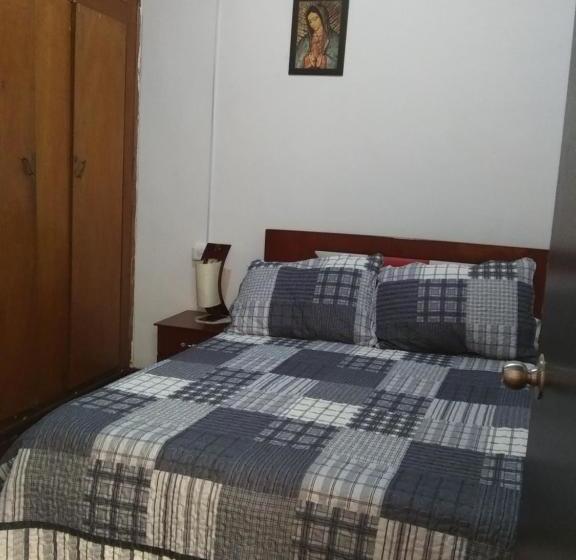 تختخواب و صبحانه Angie`s House