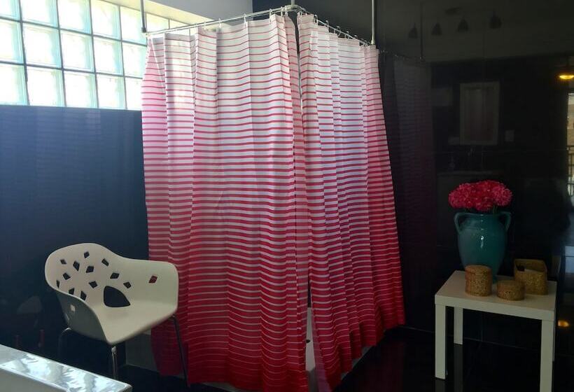 ベッドアンドブレックファースト Ica Adventures Ii