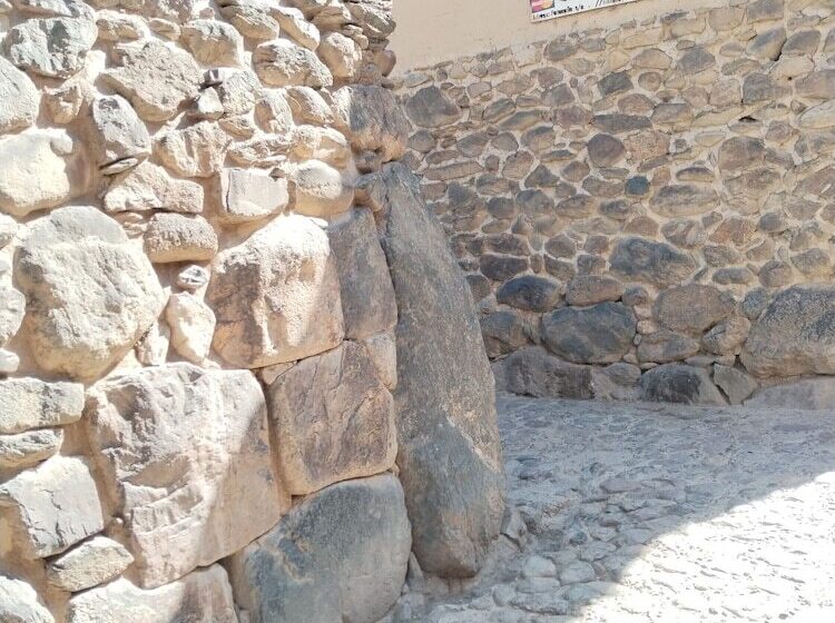 צימר Ollantaytampu Hostel Patacalle