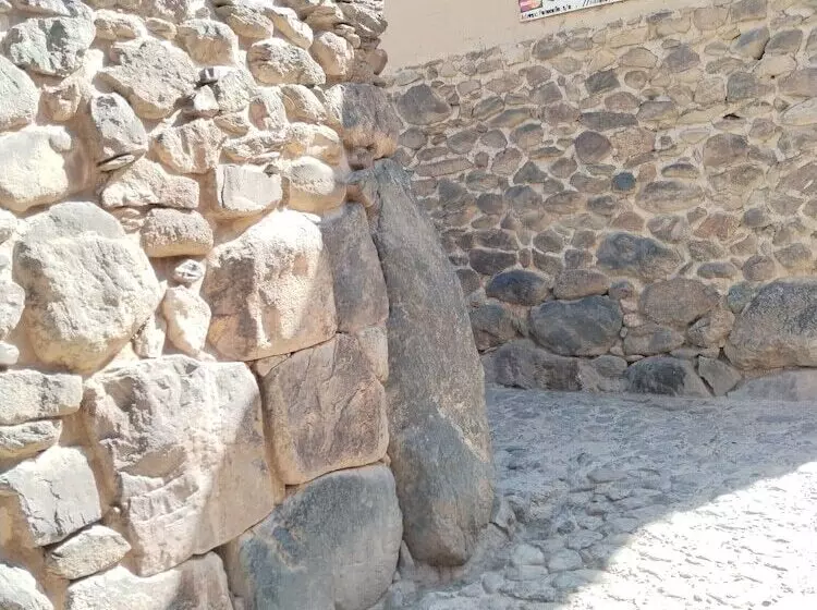 ベッドアンドブレックファースト Ollantaytampu Hostel Patacalle