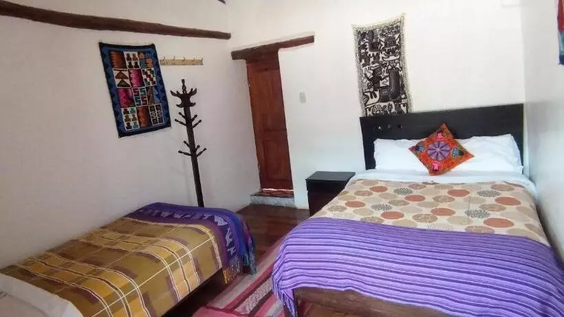 ベッドアンドブレックファースト Ollantaytampu Hostel Patacalle