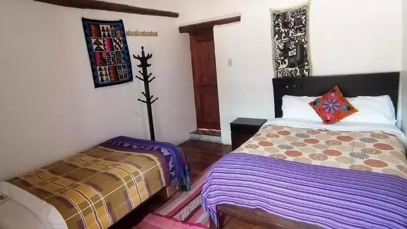 ベッドアンドブレックファースト Ollantaytampu Hostel Patacalle