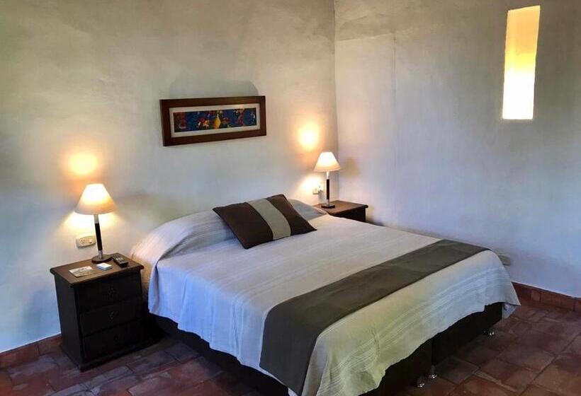 هتل Achiotte Masaya Collection