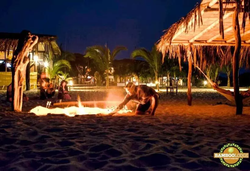 ホテル Bamboo Lodge