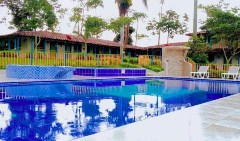 Hotel Campestre Los Nogales