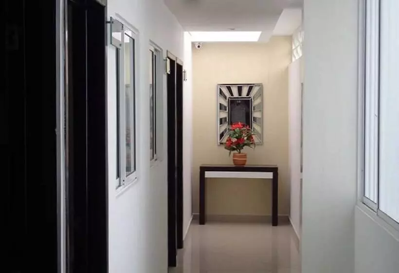 هتل La Pera