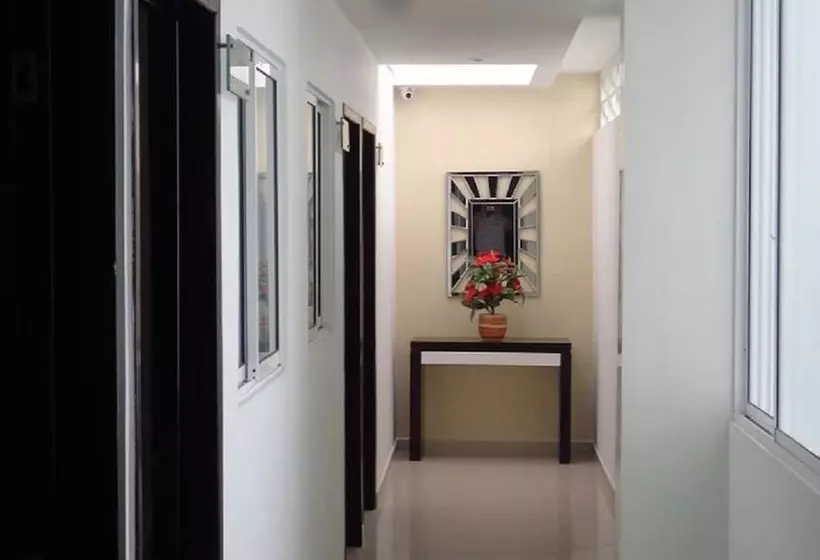 هتل La Pera