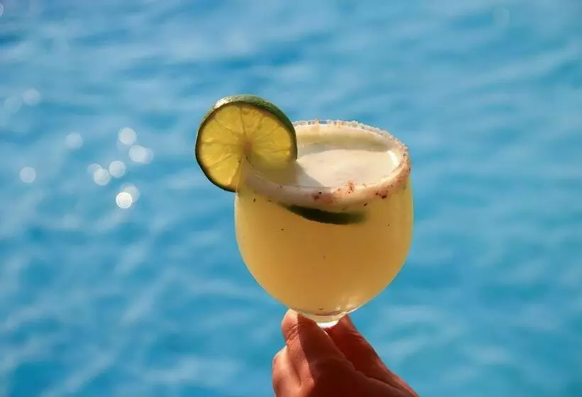 Hotelli Summer Frente Al Mar