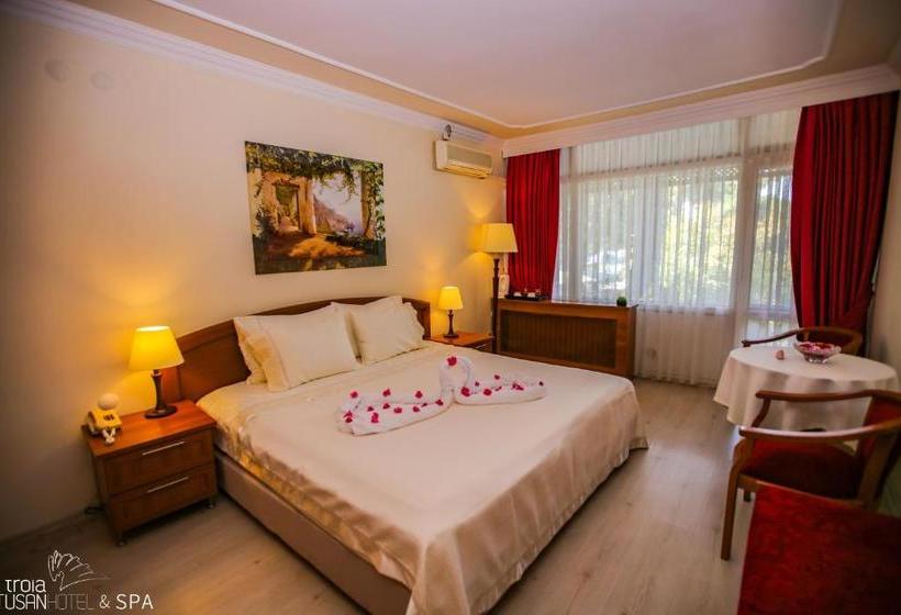 בית מלון כפרי Troia Tusan