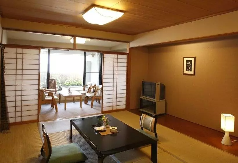 Hotelli Ubudo