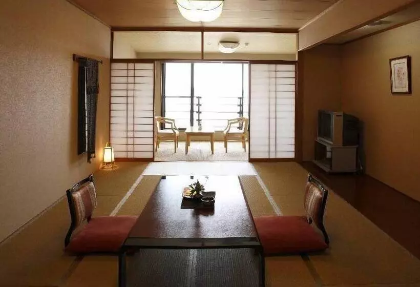 Hotelli Ubudo