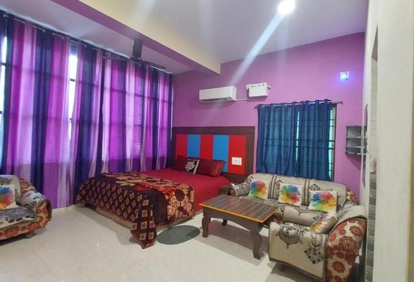 בית מלון כפרי Aradhya Regency Near Konark Sun Temple By Morservices