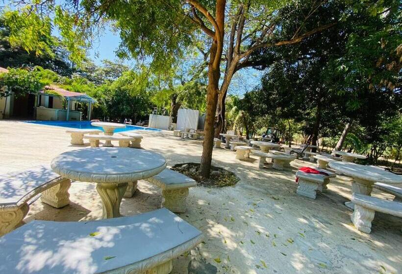 بنسيون Cabinas La Casona Del Pirata