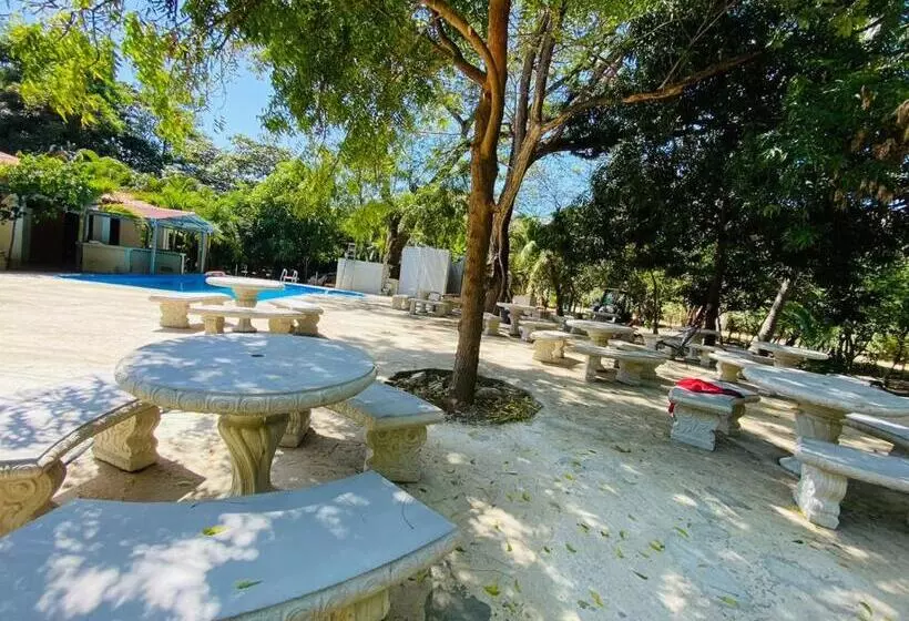 ペンション Cabinas La Casona Del Pirata