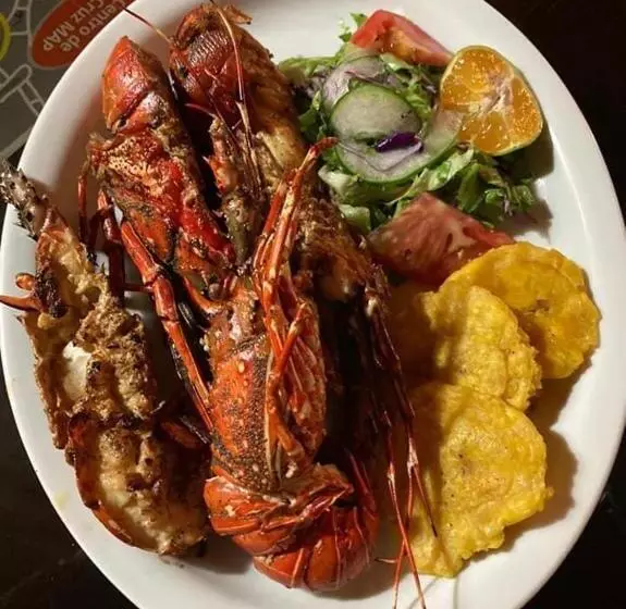 ペンション Cabinas La Casona Del Pirata