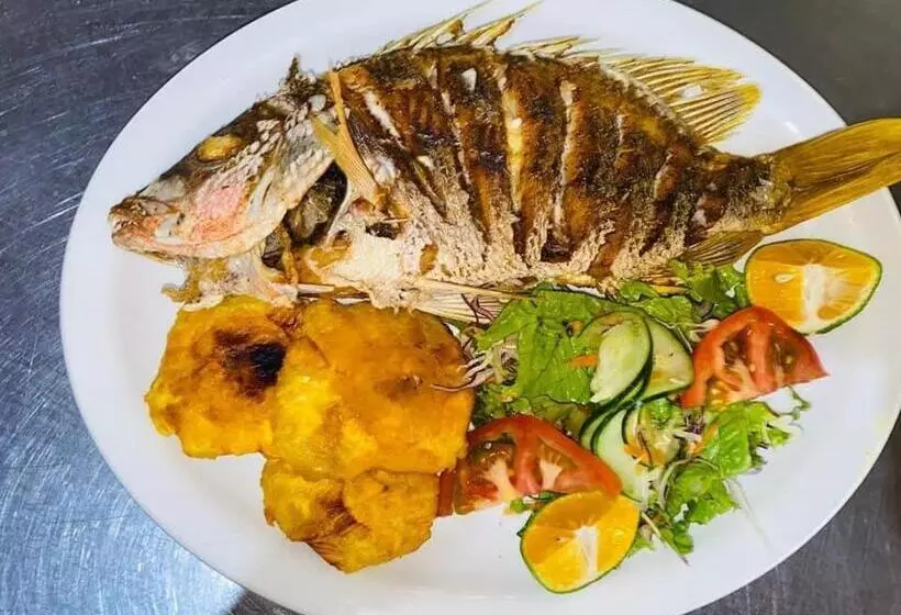 ペンション Cabinas La Casona Del Pirata
