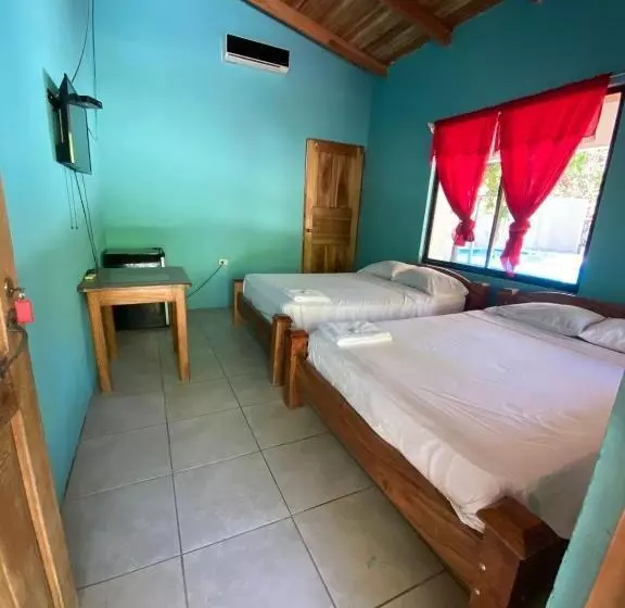 ペンション Cabinas La Casona Del Pirata