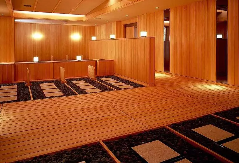 旅館 Yokote Onsen Hotel Plaza Geihin