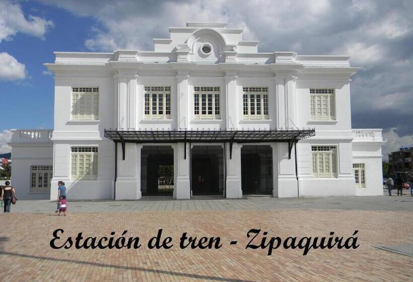 Bed & Breakfast Estación Sabana