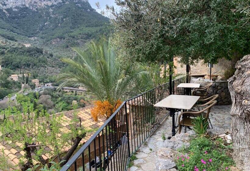 Hostal Villa Verde Adults Only