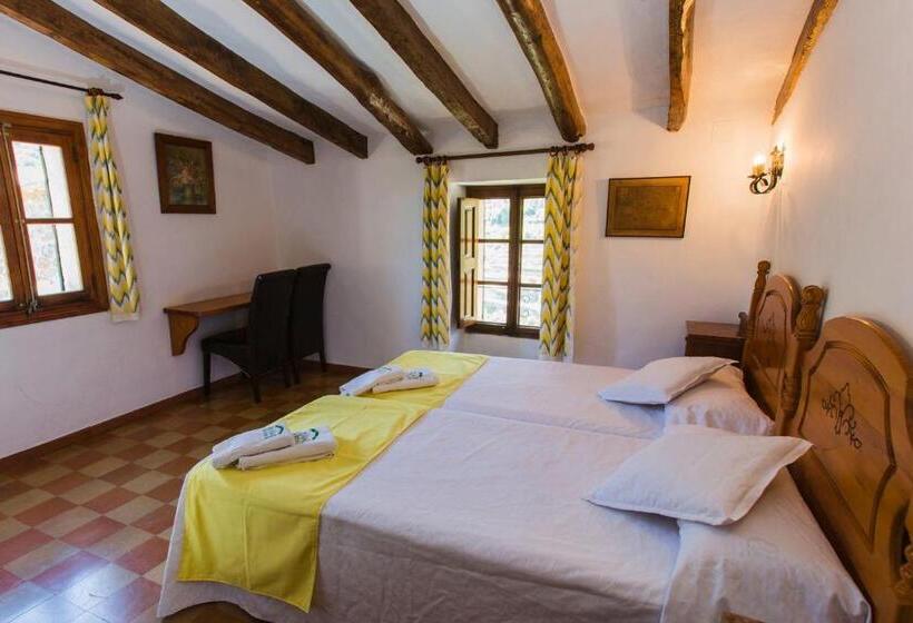 Hostal Villa Verde Adults Only