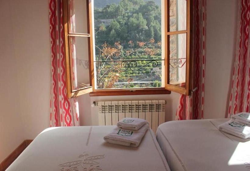 Hostal Villa Verde Adults Only