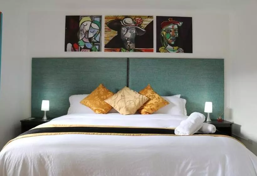 Hotel Beta