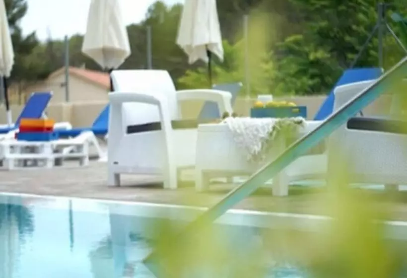 Hotelli Confluent Health Resort