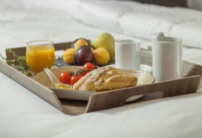 酒店 Confluent Health Resort