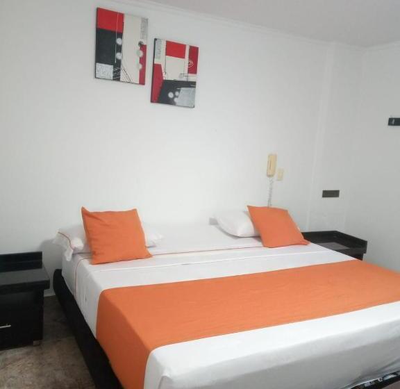 هتل Confort Plaza